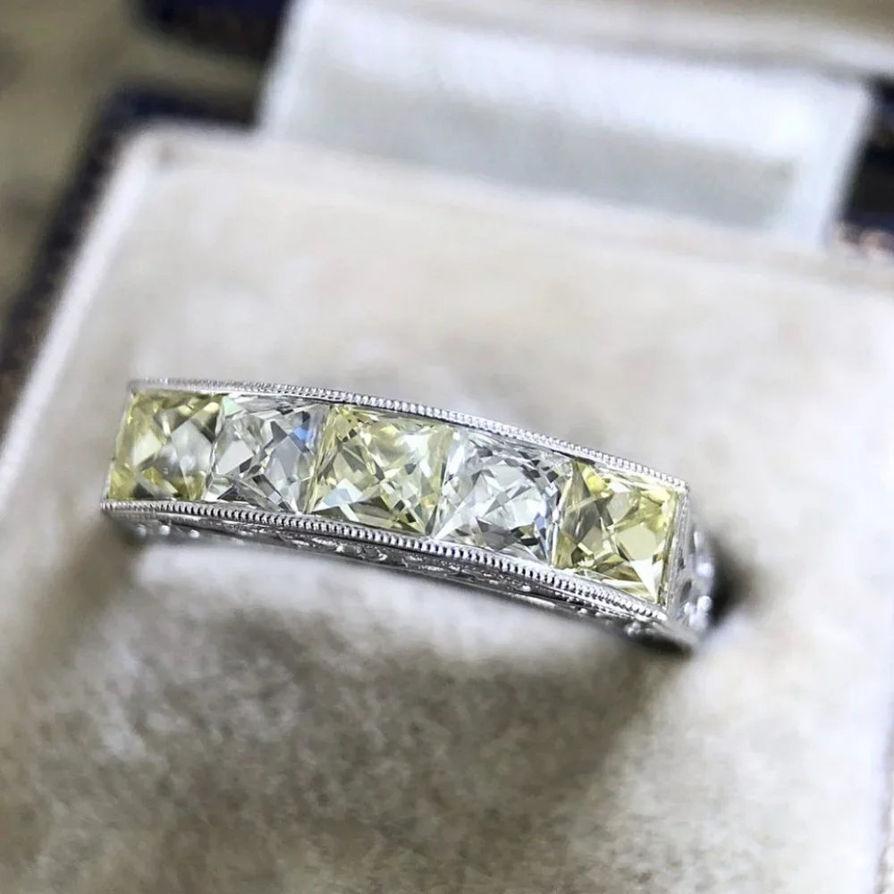 😘🎁GIFT FOR HER, MOTHER, DAUGHTER, GF, TEEN, KID- SAME DAY SHIPPING!! - L179